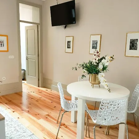 Unique - With Private Patio * Porto
