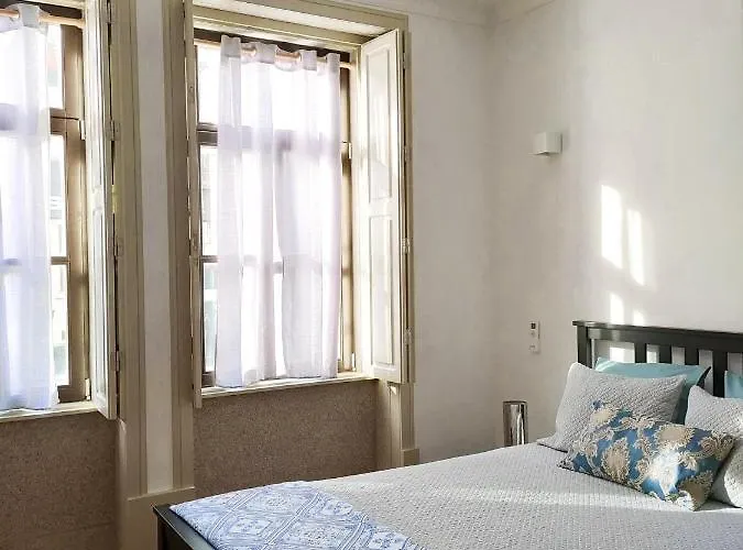 Unique - With Private Patio Daire