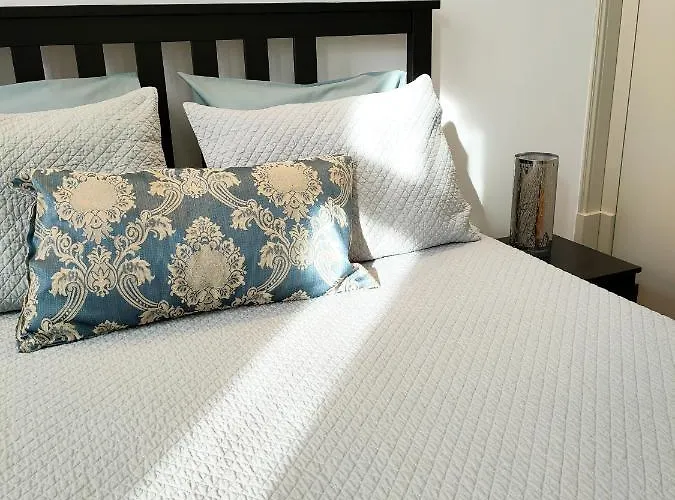 Unique - With Private Patio 公寓 *